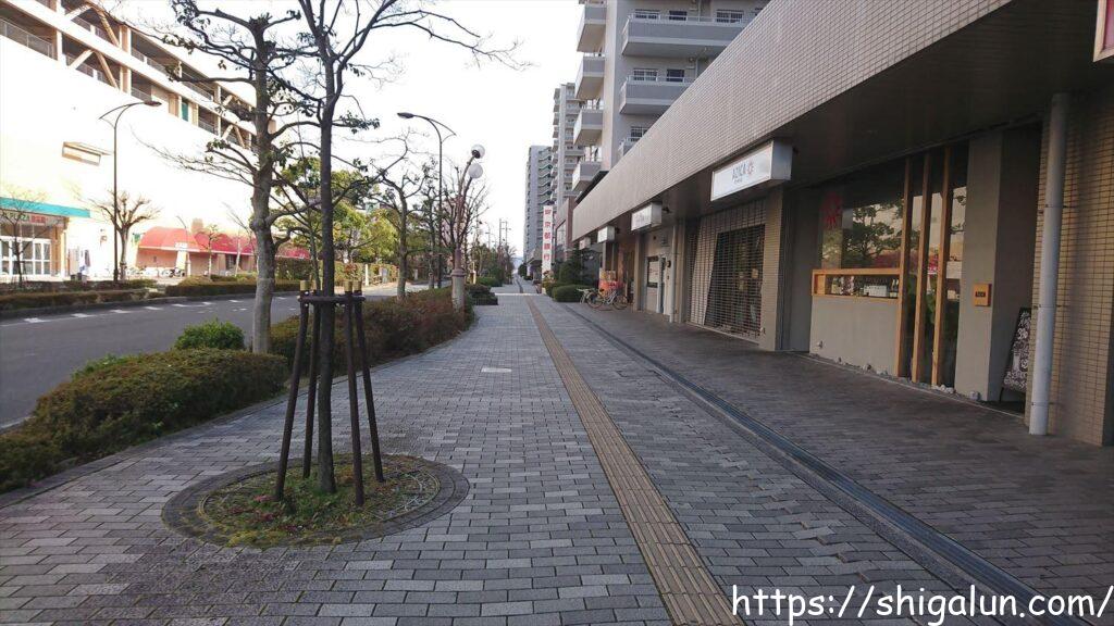 アジカ栗東本店へのアクセス：栗東駅東口を降りてすぐのところ