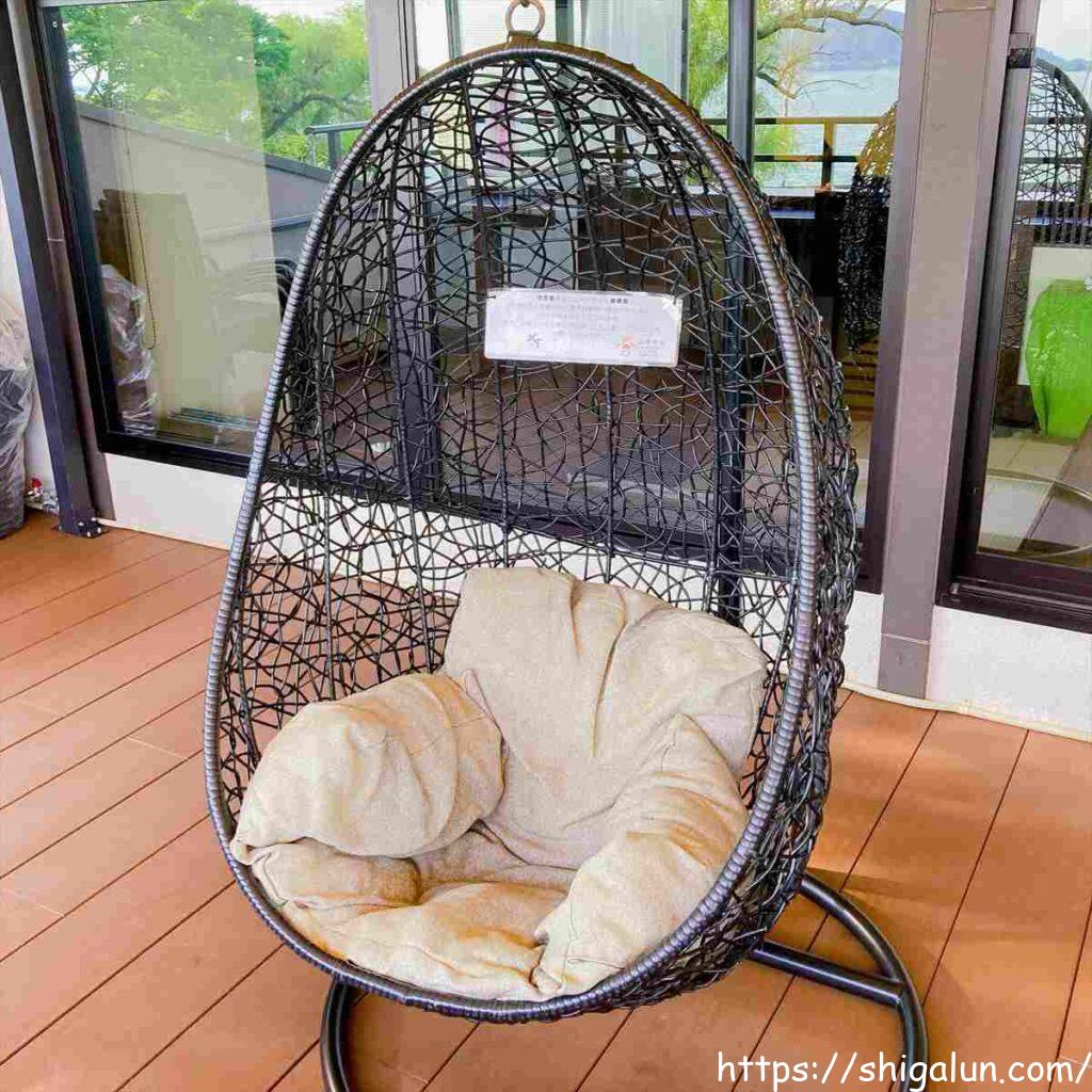 長命寺温泉天葉の湯 テラスの可愛いソファ