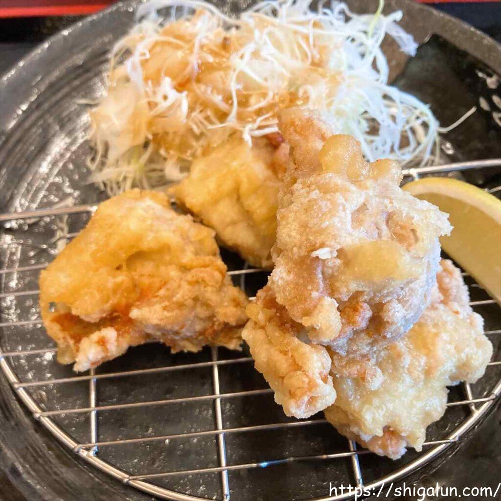 天葉の湯 食事 唐揚げのアップ