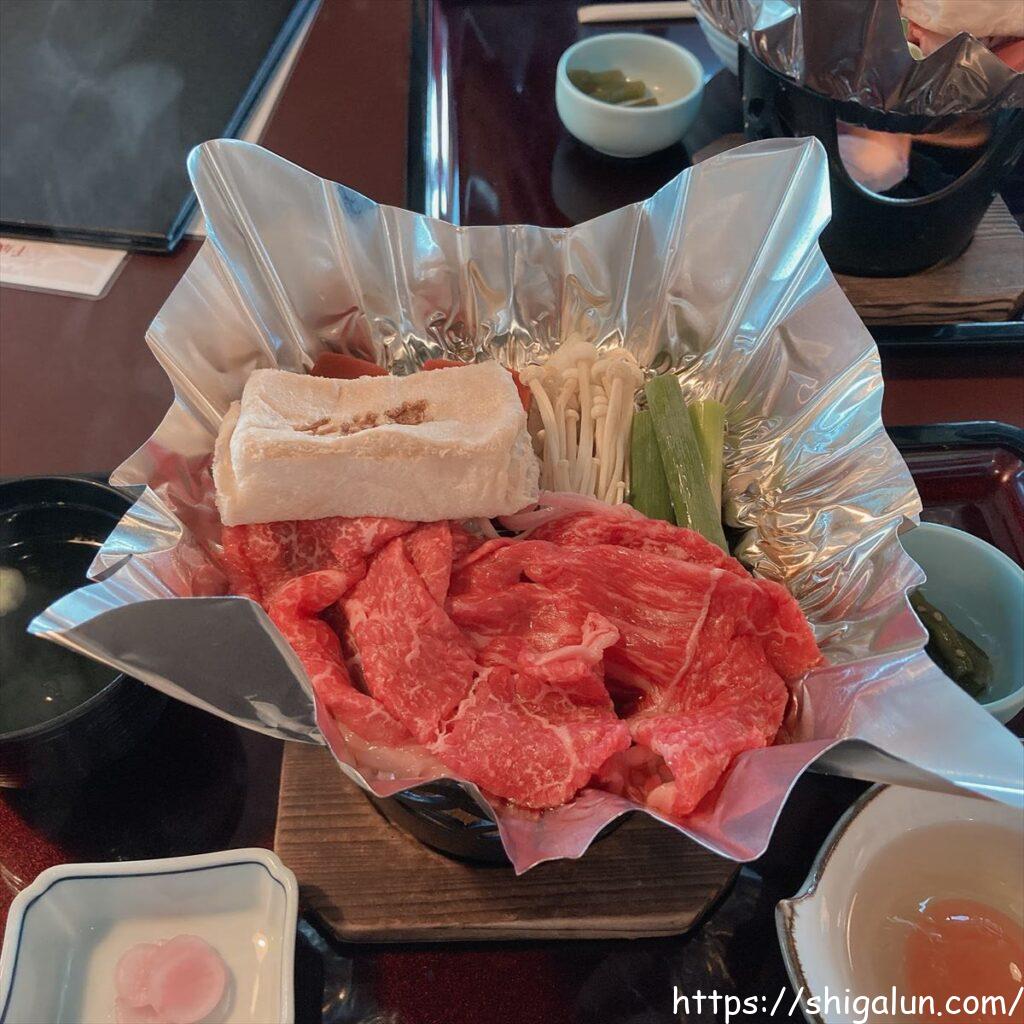 千成亭八幡堀店のすき焼き鍋膳のアップ